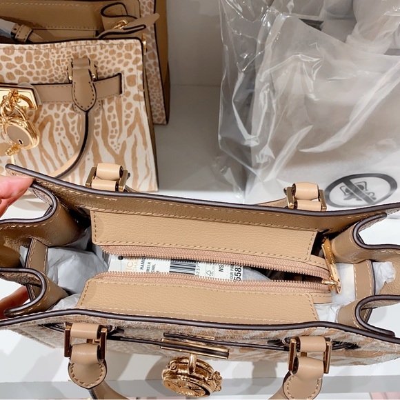 Michael Kors Hamilton Small Satchels - Picture 7 of 9